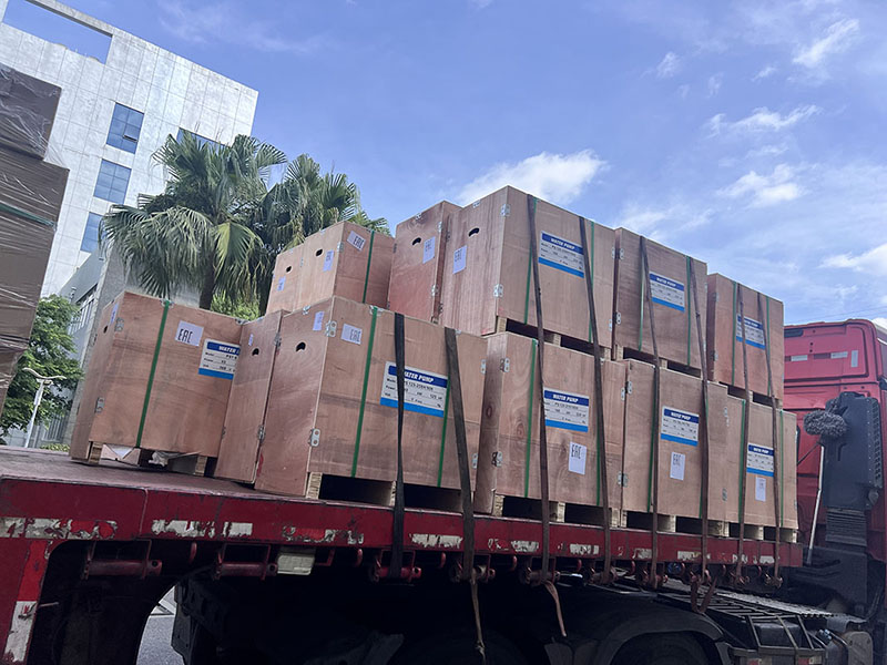 Pompa banyu Xinkong lan Inverters sing diekspor menyang Rusia